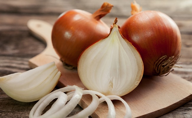 10 benefits of eating raw onion